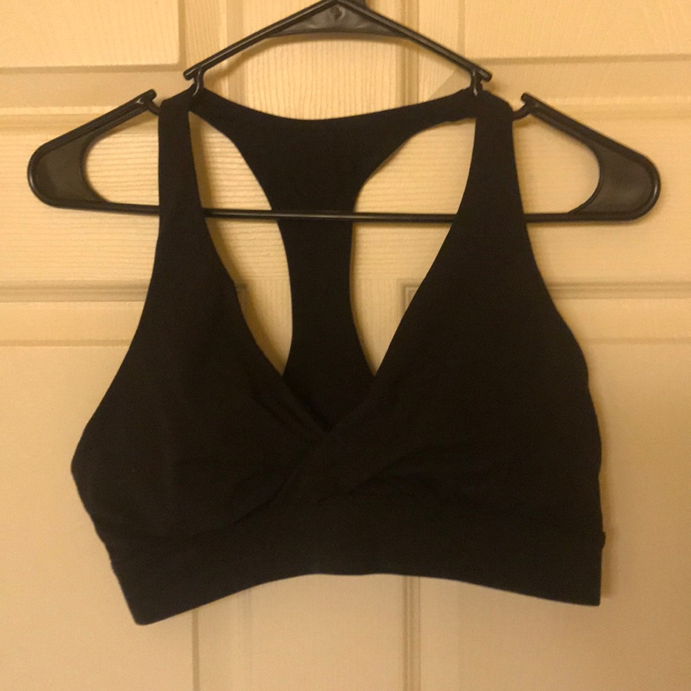 Black Lululemon Sports Bra